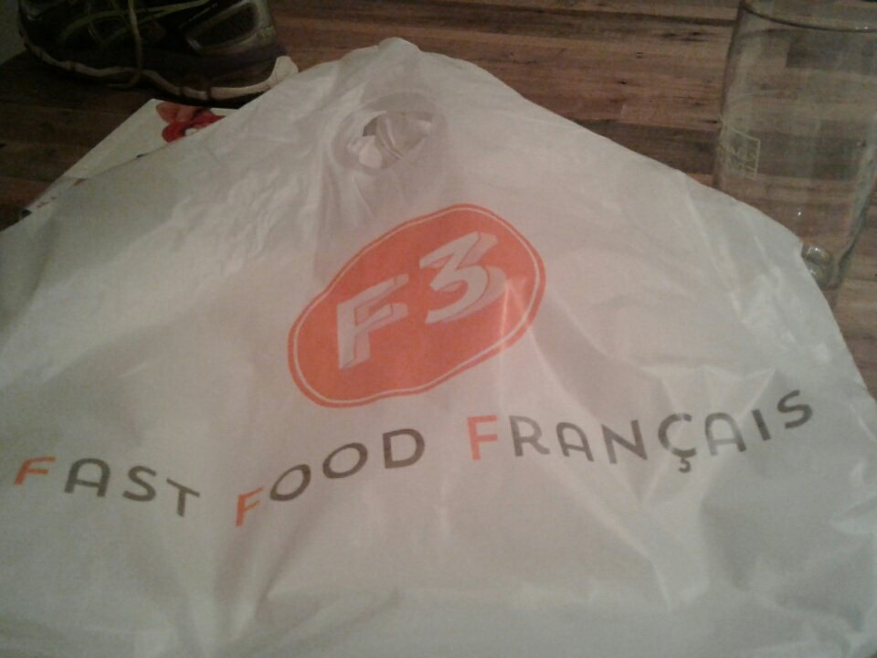 loulousfo's tweet photo. @Eat24 if it wasn't for you, I'd starved to death here in Sausalito! What to eat when outside of SF #suburb #nothingOpen #iLoveCouch https://t.co/Fv23cEhgbY