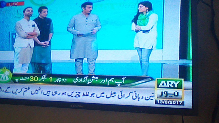 AshfaqUmra's tweet image. @WaseemBadami and @iqrarulhassan in the morning show #azadiweek with @SanamBalochfans bht maza aya thank u so much.....👍👍☺☺☺💗💗💗👏👏👏