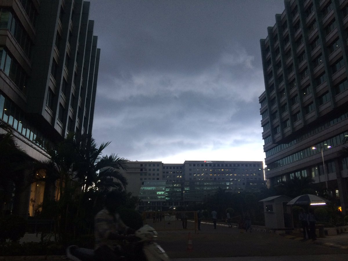 Nishankrishna's tweet photo. Osm weather #photography #DLF #DLFITPark #chennai #nomoodtowork https://t.co/B51fuMPl5M