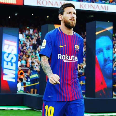 🔥 MATCHDAY!!! 🔥

⚽️ FC Barcelona vs Real Madrid
🏆 Spanish Super Cup
🕙 10 pm CET
📍 Camp Nou

📲 #ElClásico #FCBLive
🔵🔴 #ForçaBarça