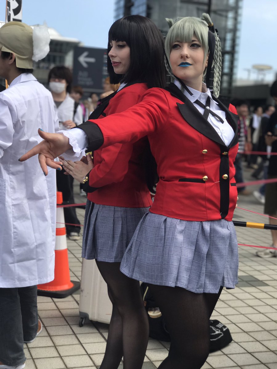 自称ラッパー海神 加奈子 C92お疲れ様でした 賭けグルイ素敵でした イタリアの方は本当に美人さんです イタリア語 はもちろん英語そして日本語も話せる2人リスペクト 私も英語完璧にします Yurikotiger Manabnormalize C92 T Co