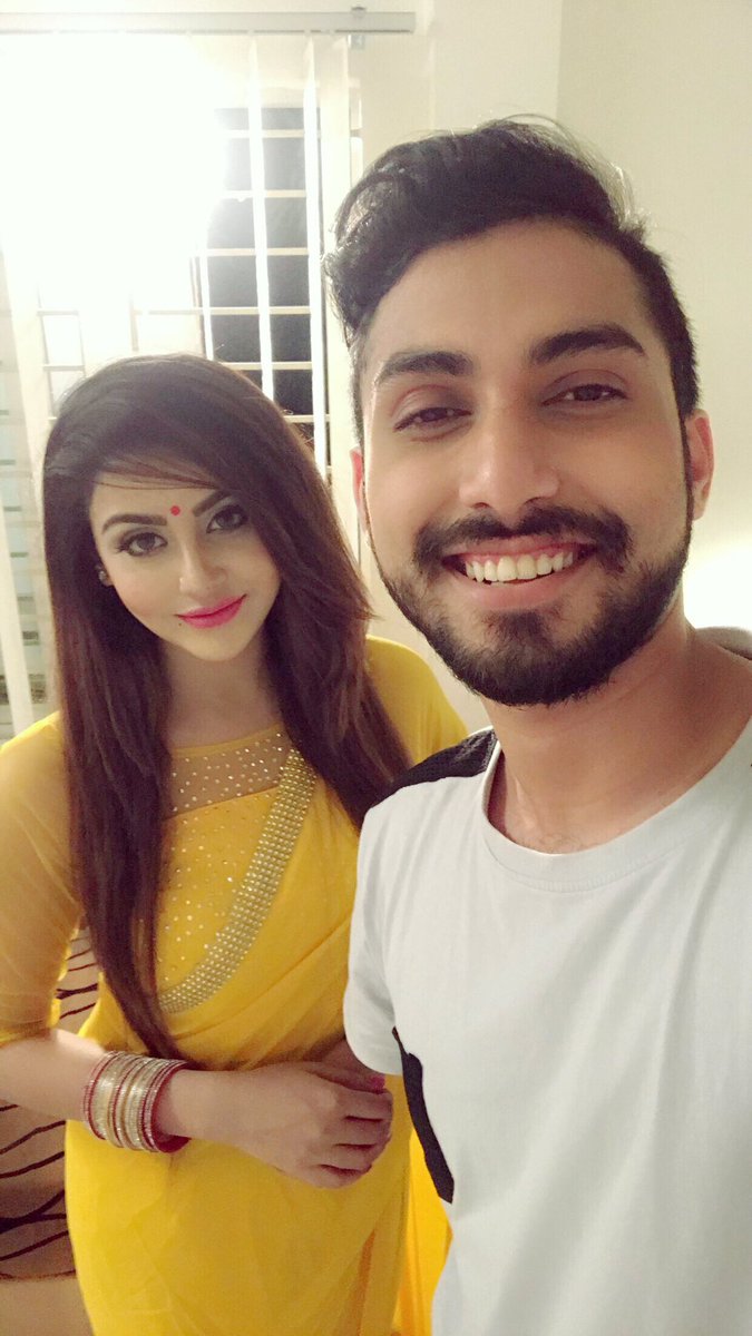 brishtysky's tweet photo. "Something New Is Coming Soon ... #NewMusicVideo #ArmaanMalik #ComingSoon #EidProject 🎥" https://t.co/chcc81ZRib