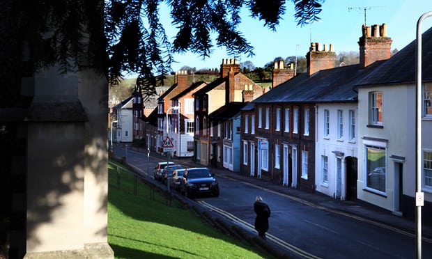 GoHaven's tweet photo. House sales have fallen by nearly a third in some parts of UK, says Lloyds #GoHaven https://t.co/oMHJXCTqqW https://t.co/CTx0sWiemv