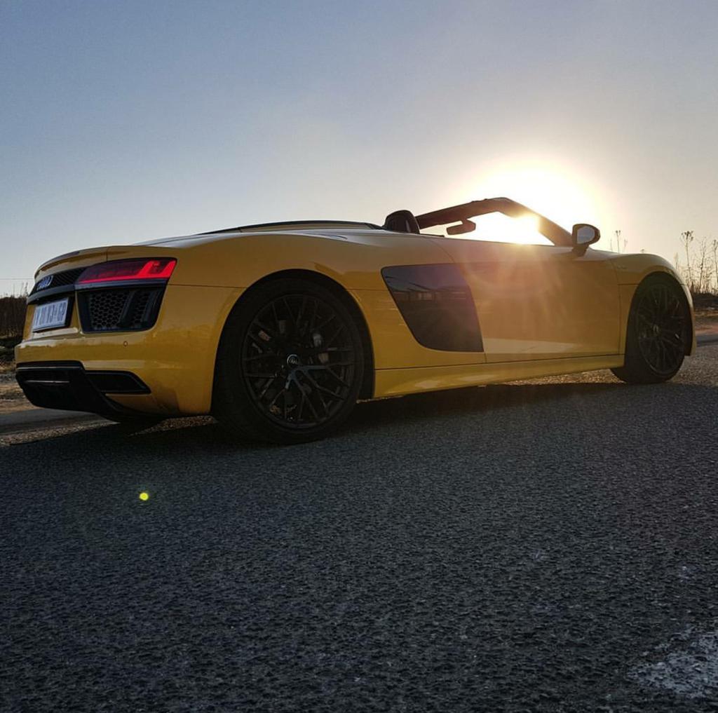 AudiSomersetWes's tweet image. SUNDAY!
📷 @autodealersa  
#AudiR8Spyder #AudiR8 #AudiSport #LeagueofPerformance