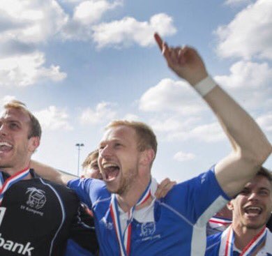 Vanmiddag 14:45 speelt <a href="/erik_bouwens/">Erik Bouwens</a> zijn afscheidswedstrijd: #KAMHDM Nog 1x vlammen! 💙💪🔥Let's go!!! <a href="/rtvutrecht/">RTV Utrecht</a> <a href="/hockey_nl/">hockey.nl</a> <a href="/KampongHeren1/">Kampong Heren 1</a>