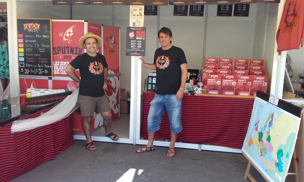 Sputnikseeds's tweet photo. Our team waiting x u ;) #rototom2017  #sputnikseeds https://t.co/o2H8bQbQeF