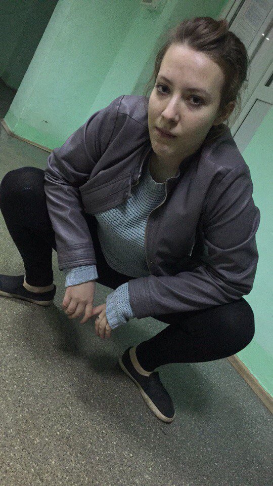 aoF38XjWkB3VGdC's tweet photo. Это Лена-гопник, добавь к себе и будь самым опасным на районе https://t.co/j4KACWIwNy