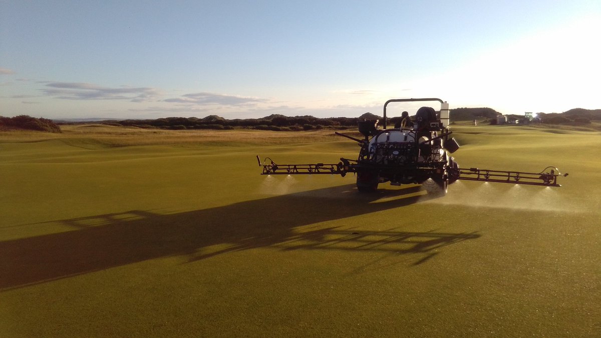 gord_mckie's tweet photo. Great morning for app of #revolution #porthcawl #ammonia #oldcourse #keepitsimples @TheHomeofGolf @jon_methven https://t.co/If0JGMTNf7
