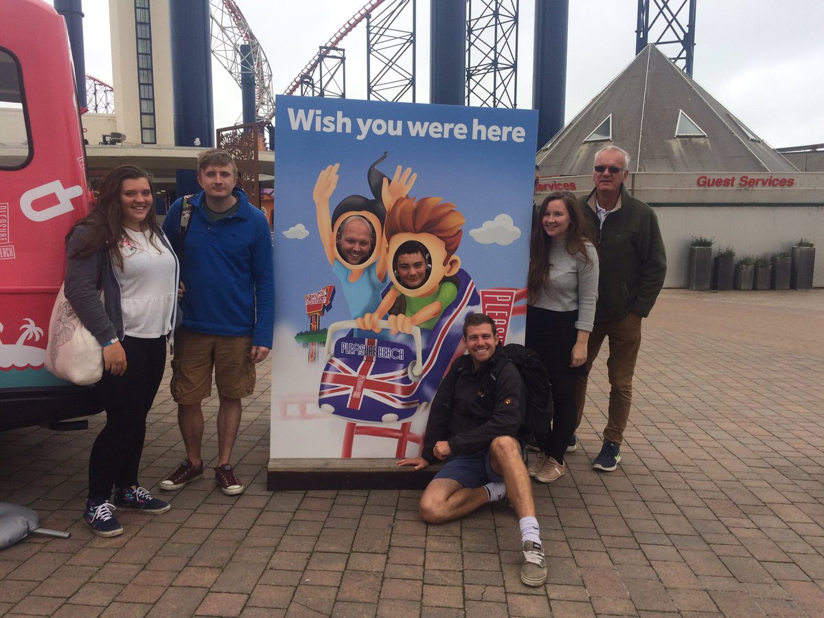 braytonscouts's tweet photo. Day 7 bringing Blackpool pleasure beach! Rollercoasters everywhere 🎢 loads of fun' even the leaders had a play :) https://t.co/HV1WVoLny2