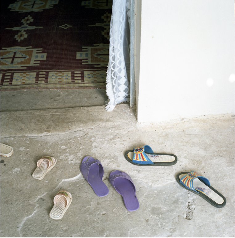 CommunicArt's tweet photo. Dans un mois s'ouvre l'#expo #IntérieursSimples consacrée au photographe #DanielAron à la @Photo12Galerie ! https://t.co/PHlVcxZwv0