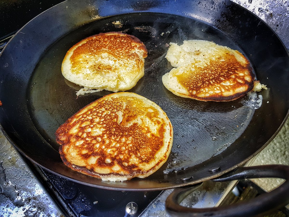 devonwoodsmoke's tweet image. We love our Sunday pancakes especially when they are cooked outdoors #bbq #bbqlife #ukbbq #ukbbqweek