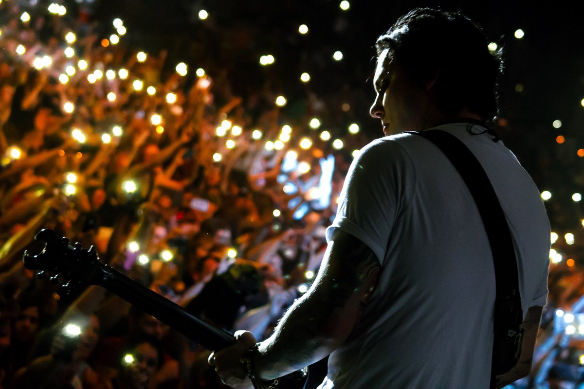 Thank you Idaho! You were one wild crowd. The crowd surfers ruled