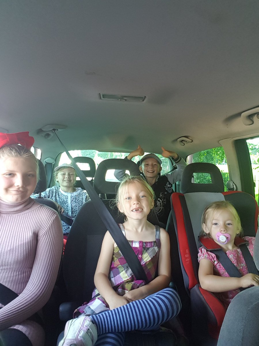brammer49's tweet photo. Off to @wyevalleybutterflyzoo #familytimes #phonesgoingoff ❤❤❤❤❤❤ https://t.co/ZAIBZFl3VP