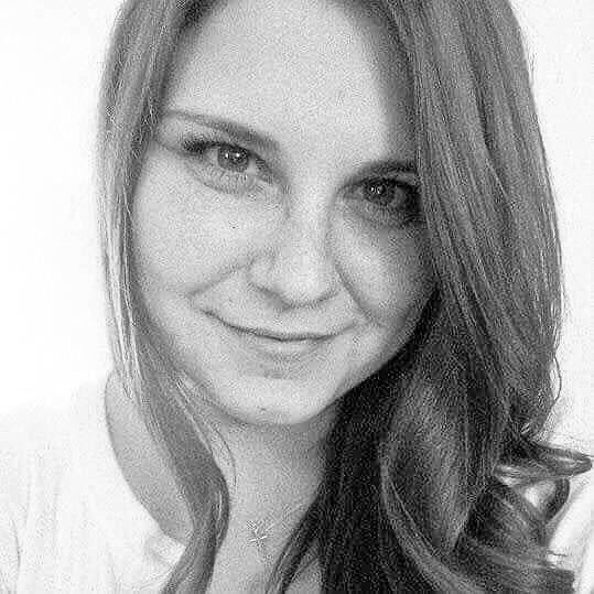 #HeatherHeyer wurde von einem Nazi in #Charlottesville während einer Demo ermordet! 
Keiner wird vergessen! #sayhername