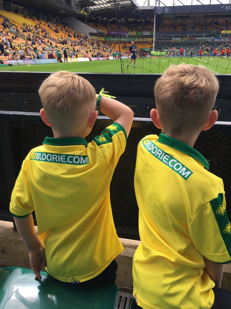 sammy01493's tweet photo. Back at Carrow Road #NCFC #Yellows #webberlution ππ https://t.co/cSFtZQbyjt