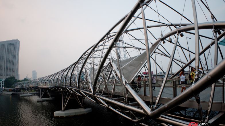 CNNTravel's tweet photo. 24 of the world's most amazing bridges: https://t.co/bJPAyT3G2v https://t.co/1m4lvz3zgS