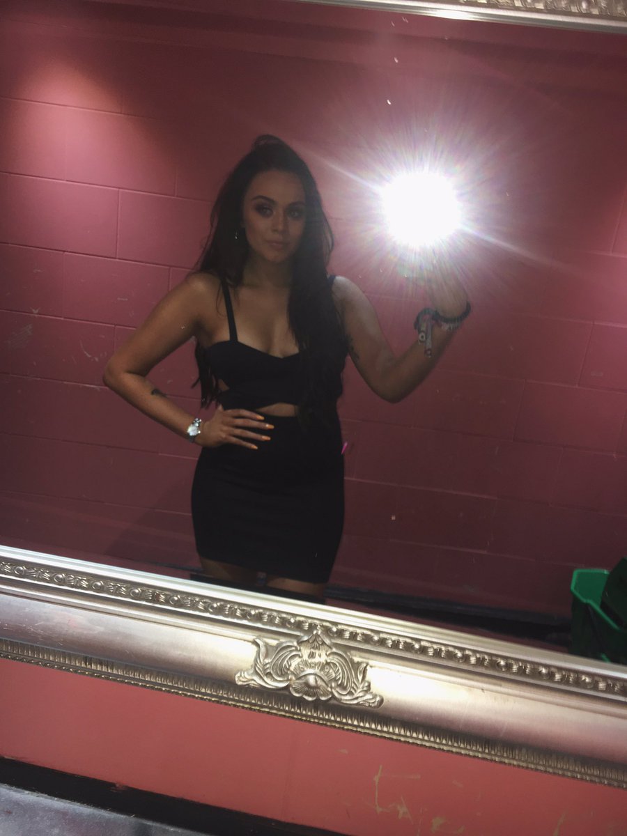 meganbuchanan98's tweet photo. work last night ๐๐ป#condukt https://t.co/Yi0bdzoBMy
