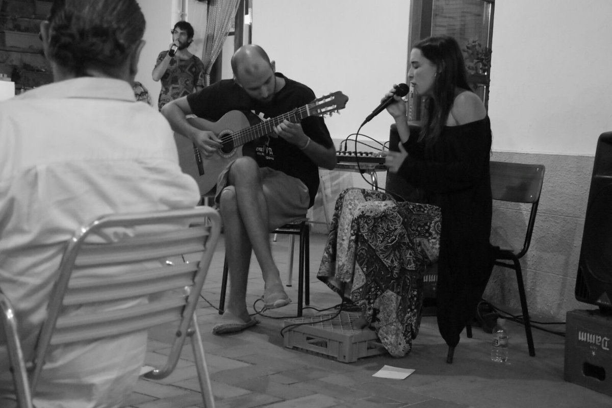 joanenciam's tweet image. Sílvia Tomàs (i Andreu Ubach), cançons d'autora #StopBar #SelvaDeMar #AltEmpordà