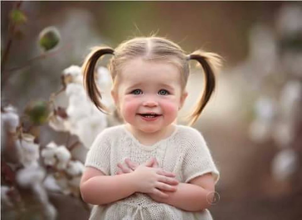 Bir Gülümseme ; bazen Gülümseyemeyeni Gülümsetir

✩♡♡♡✩

-- Esasen

Bir Gülümseme ; Sevginin ve İnsan olmanın anahtarıdır

✩♡♡♡✩