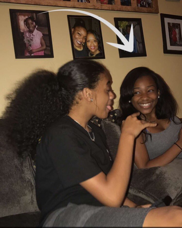 jassalyne2's tweet photo. this all mines right here💓🔗😏 @ittybittykayaa https://t.co/Mjg249yuGy