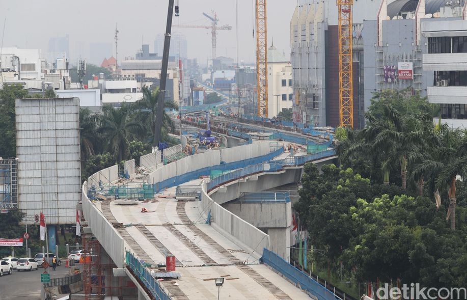 detikcom's tweet photo. MRT Siap Diuji Coba Mei 2018 https://t.co/25G04FfWrk via @detikfinance https://t.co/X0OQT3B5vo