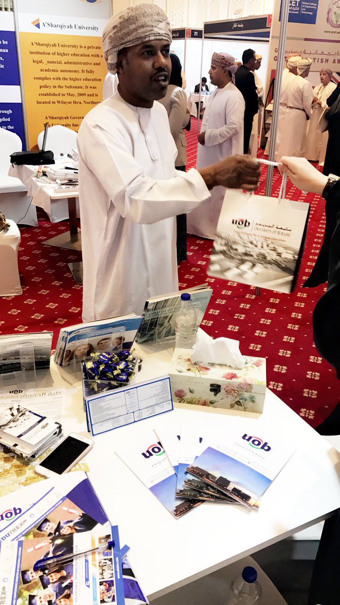 uoboman's tweet photo. جانب من مشاركة #جامعة_البريمي في معرض التعليم العالي والتدريب بصلالة 
8 - 10 أغسطس 2017م  #EDUTREX 
#University_of_Buraimi https://t.co/KLpKJXrPdF