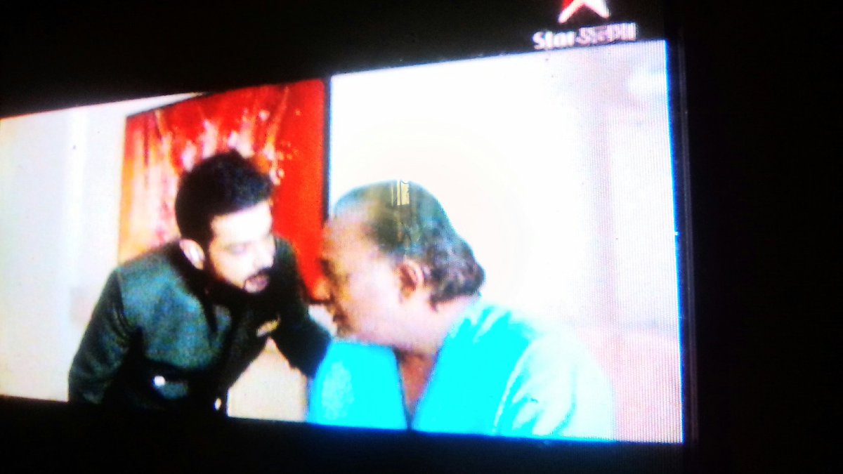 mahichirps's tweet photo. Watching #one n also watching #ibfa2017 in 2 different channel star jalsha n Z bangla....@nusratchirps @TeamNusratFC https://t.co/ZGNOOnP3UR