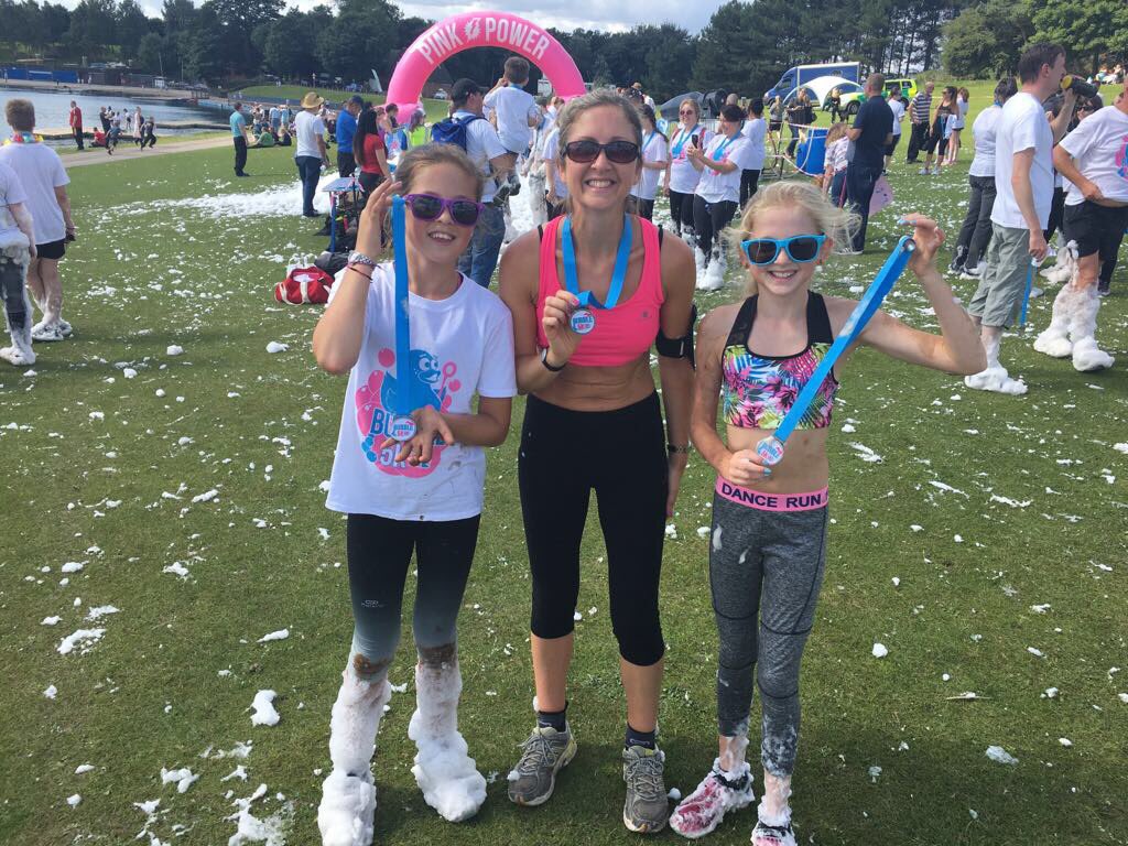 realmisterwilks's tweet photo. Girls finished, elaine looks surprisingly foam free. #bubble5k https://t.co/4ruFrTGis0