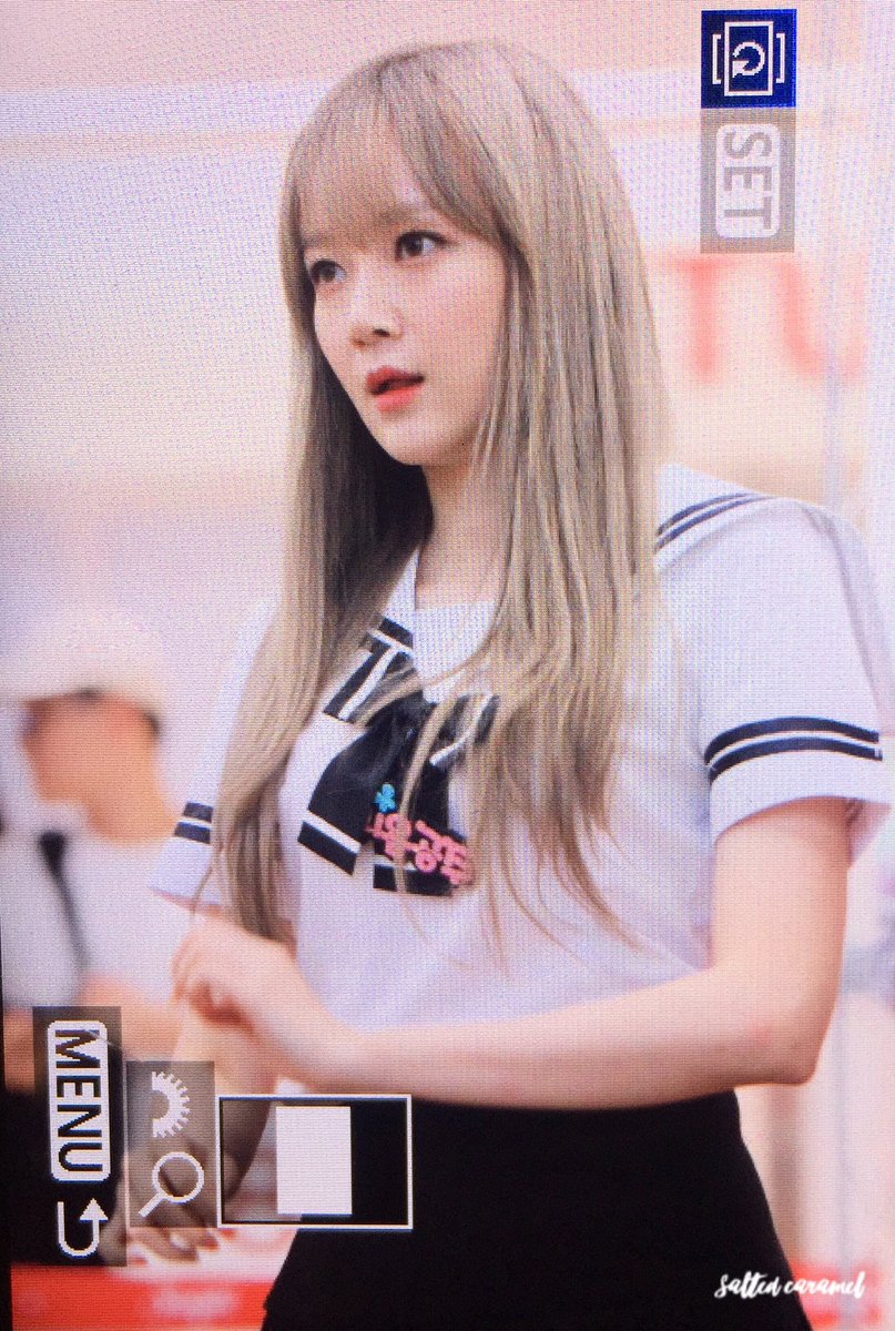 _saltedcaramel_'s tweet photo. 170813 #나인뮤지스 #금조 (@keumjo_1217 ) 코엑스 팬싸인회 프리뷰

금조 ㄱㅇㅇ😫

#9muses #이금조 #keumjo https://t.co/bX0zoEGDqu