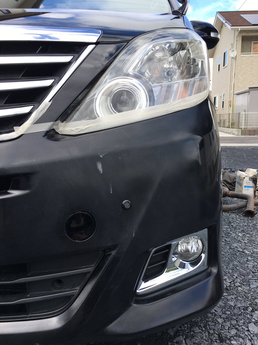 gs_350's tweet photo. 後期バンパー換装と研磨。バッチリ https://t.co/1oD1OfVoII