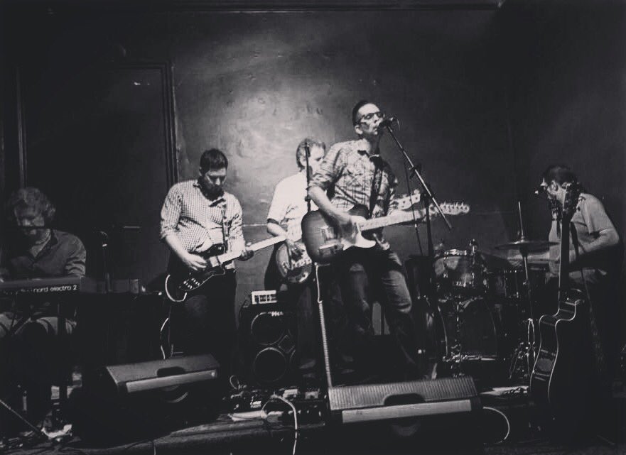 avenue_mermaid's tweet photo. From the gig at #TheMilkFactory this afternoon. Thanks to everyone who came along #brisbanemusic #brisbane #Indierock #altcountry https://t.co/kjOfTasfO2