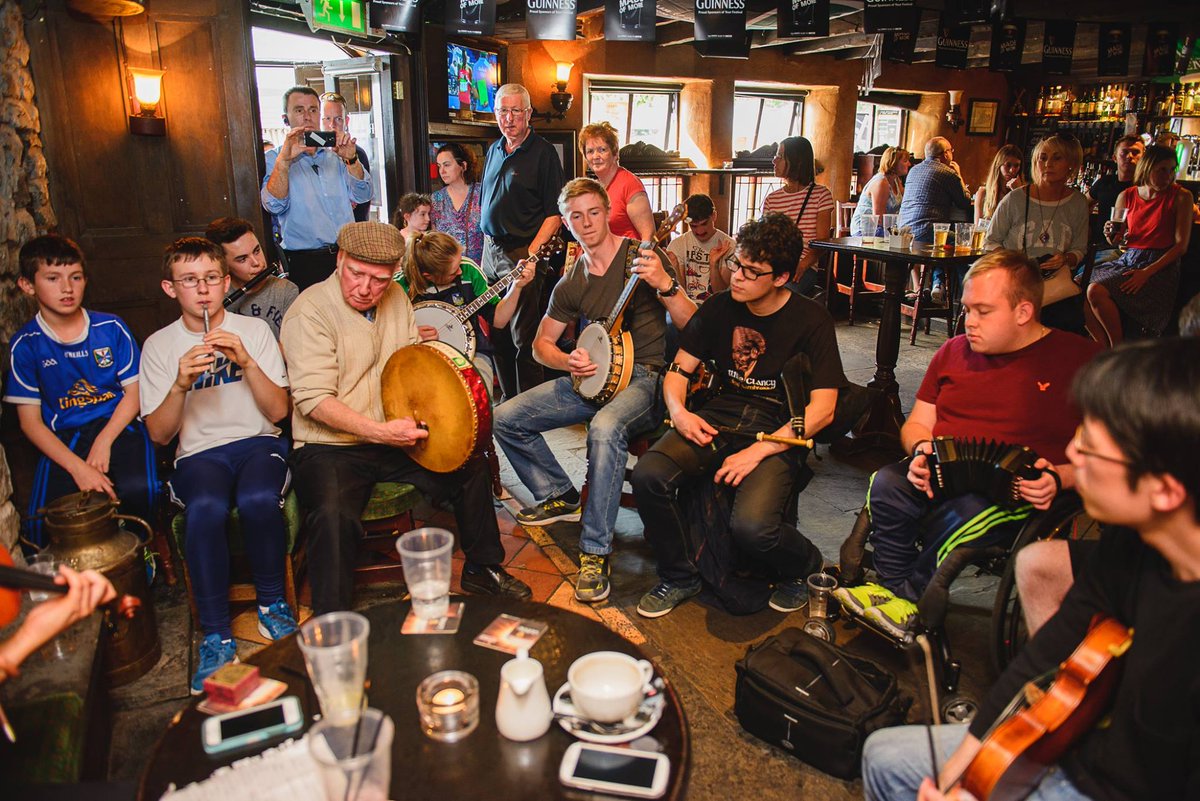 Hopefully lots more scenes like this over the next week as <a href="/fleadhcheoil/">Comhaltas Fleadh Cheoil</a> kicks off today with Michael Flatley #Fleadh2017 🕺