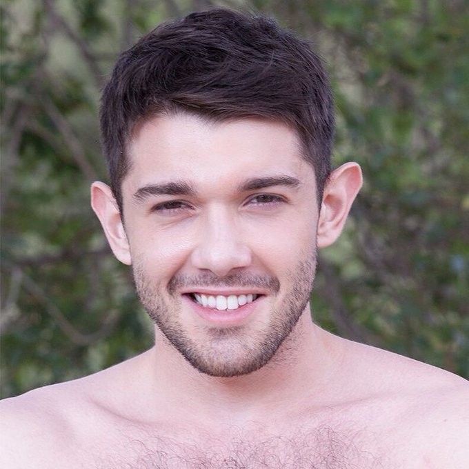 By @ManoMartinez #lucasentertainment #lucasmen #queermenow @LucasEnt @QueerMeNow https://t.co/NNyvXM