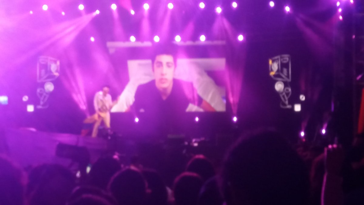 dangoraccoon's tweet photo. @ladivaza @ClubMediaFest #Divalejo #Divalejoisreal #Divalejoissofuckingreal #arrechas @AlejoIgoa https://t.co/zfb7qnrFCi