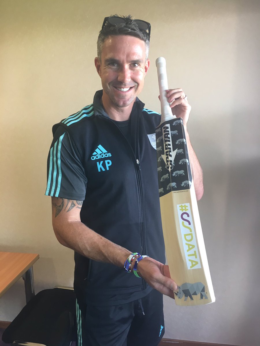 CSSDelivers's tweet photo. Nice Bat ! Great day with @KP24 today. At @CSSDelivers we are proud to be part of #BattingForRhinos #RhinoDay #CSSdata #CSS_cares https://t.co/lK3hDuFJPM