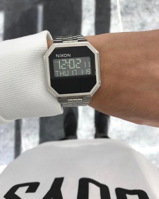 nixon_chile's tweet photo. ¿Ya adelantaste la hora de tu Nixon? #NixonWatch #NixonWeekend https://t.co/Y3fO5MLTdq