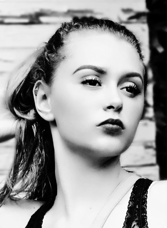 Kitkatmodeling's tweet image. 