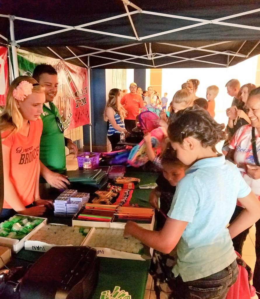 MMallory1996's tweet photo. Worked w/ Radio Rancho &amp; ICCU @ Karcher Mall for the Back 2 School kick-off yesterday. Great turnout! @CWI_Kellen @cwiadmissions @cwidaho https://t.co/z48jJSgjfO