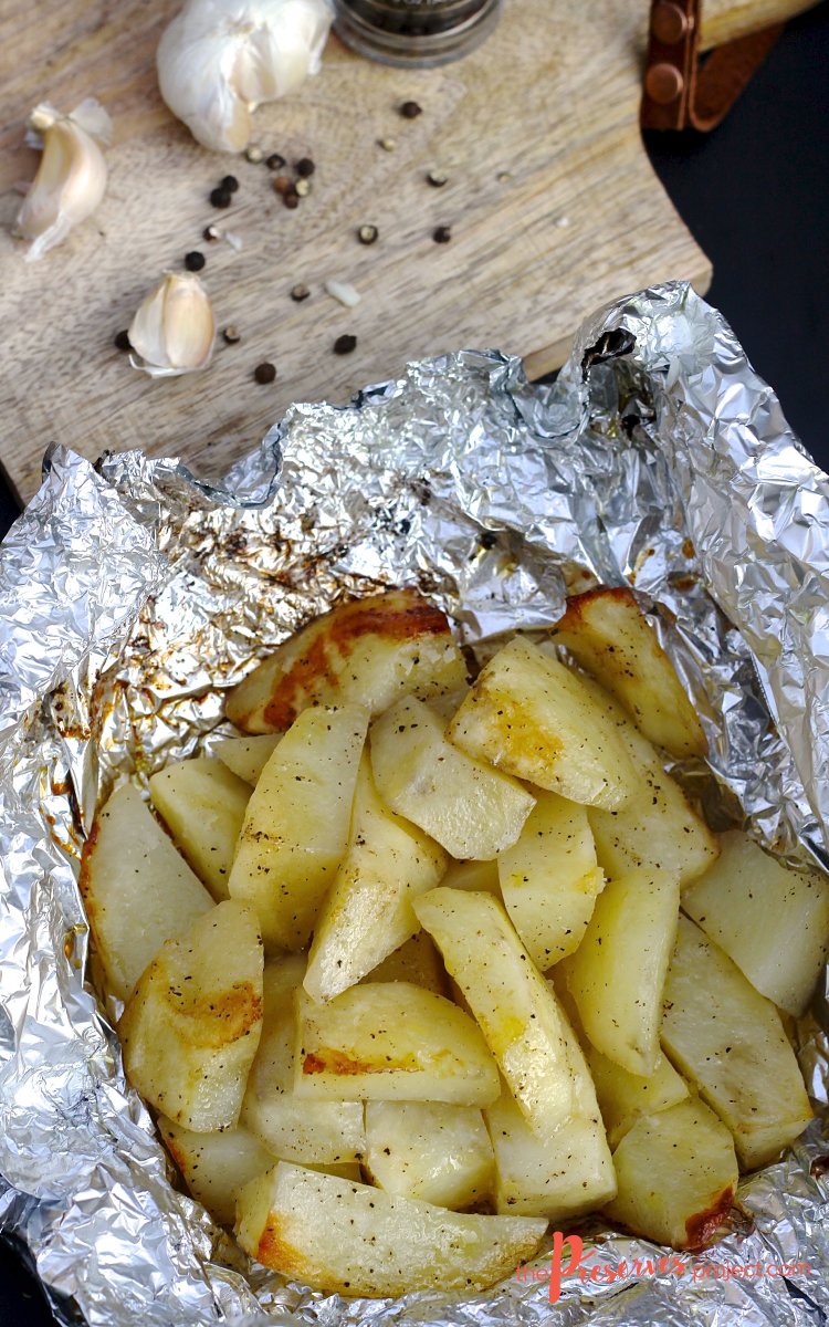 Stacy_Preserves's tweet photo. Sharing the easiest grilled side dish yet...Simple Grilled Potato Packets!
https://t.co/R2P5Udh1p4 https://t.co/QYOnrnobDu