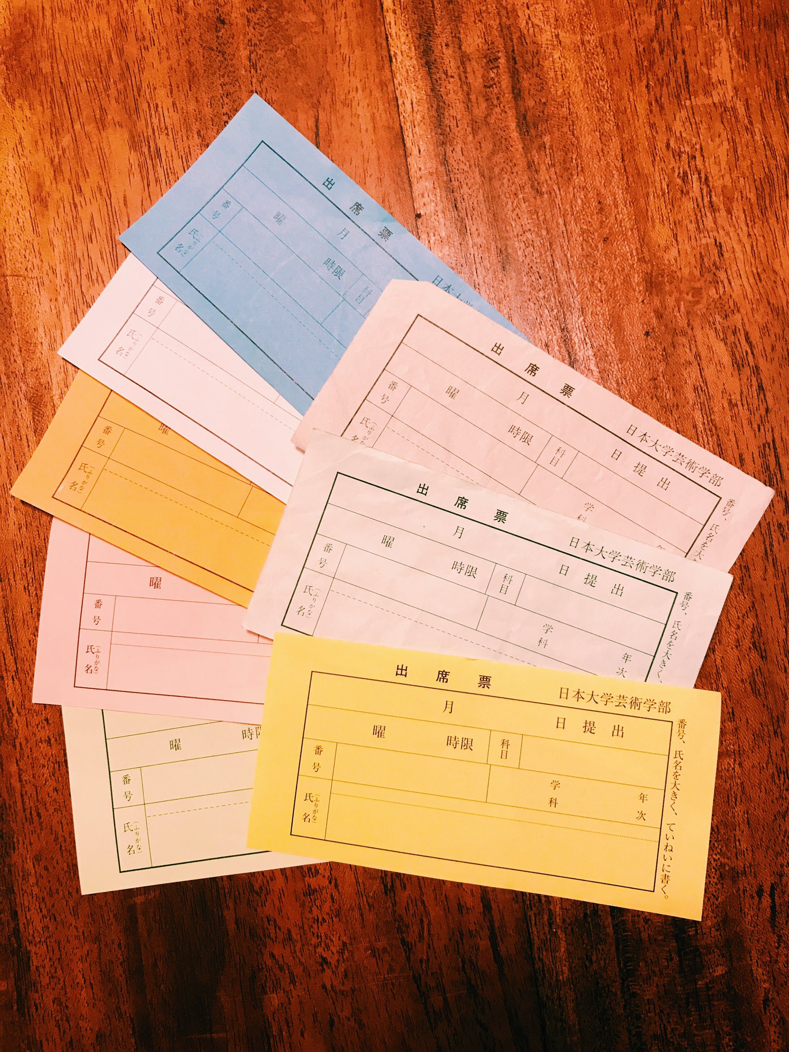 otokumo в X: „実家を掃除していたら出てきました。 いろんな色を持っ 