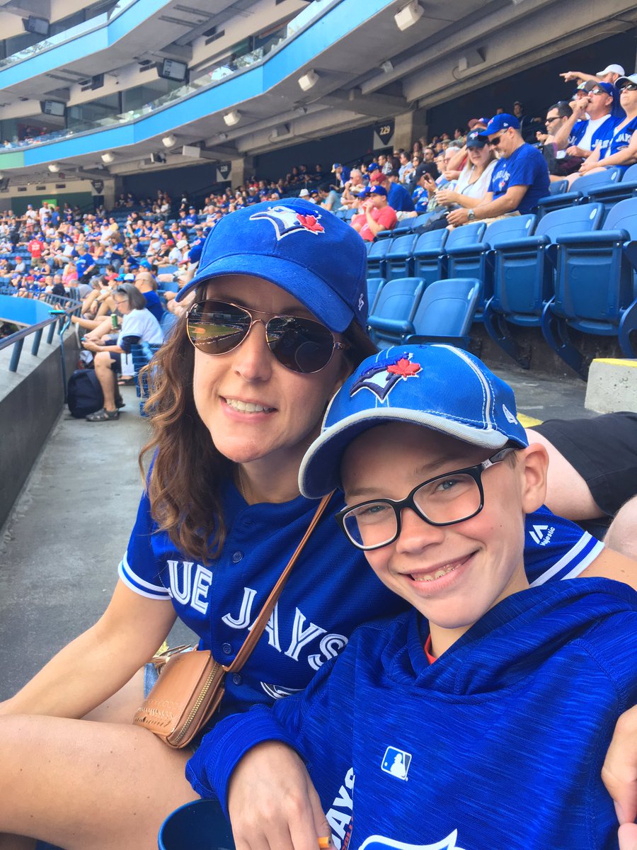 MumzyErRyan's tweet photo. #LetsRise https://t.co/kuiRPvfQfd