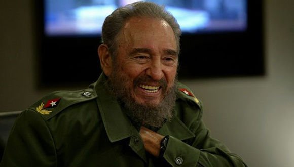 laradiodelsur's tweet photo. Tal día como hoy nace líder de la Revolución Cubana, Fidel Castro https://t.co/Yejmy9dMzj  ¡Feliz Cumpleaños Gigante! 🎉🇨🇺 https://t.co/ISBzlFP4KF