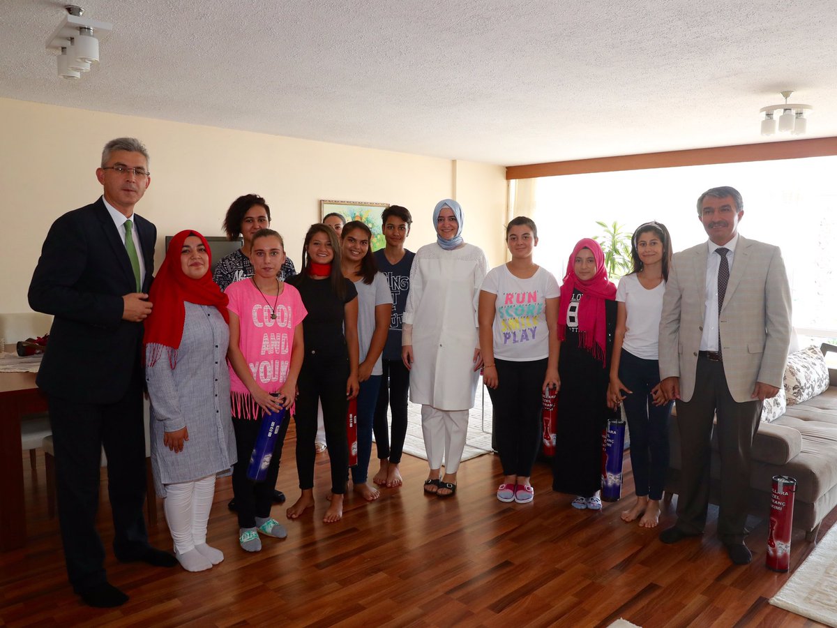 #Antalya'da, Çocuk Evimizde kalan sevgili evlatlarımızı ziyaret ettik. Çocuklarımızın sağlıkları, mutlulukları,gelecekleri için çalışıyoruz.
