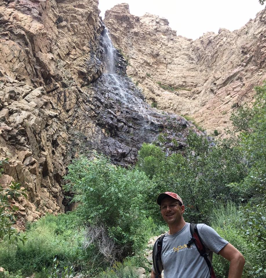 GeoSpark_io's tweet photo. Where will the team be next as we #ModelTheWorld? Follow the shirt on our Facebook site --- https://t.co/jjtVeNyNEB #WeAreGeoSparkAnalytics https://t.co/sJjhkkpC98