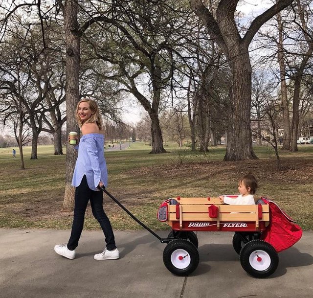 Travis__Walker_'s tweet photo. A stroll in the park with my two favorite ladies. @IsobelWelkin https://t.co/LKhZYIPdy6
