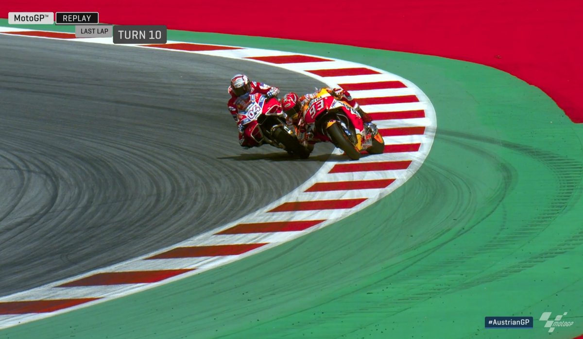 DHHIkNNWsAAIClO?format=jpg&name=large