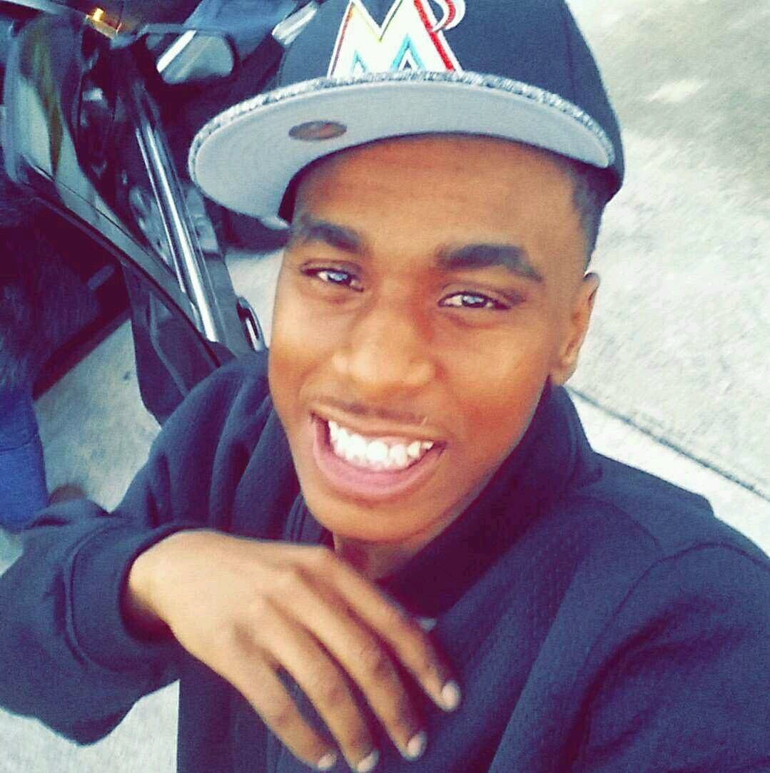 sportsguymarv's tweet photo. Honored to cover this very talented athlete while at Northside/WR. RIP Cantrell "Mighty" Brooks 🏀🏈 Praying for family &amp; classmates/friends https://t.co/PkEo2kQ08H