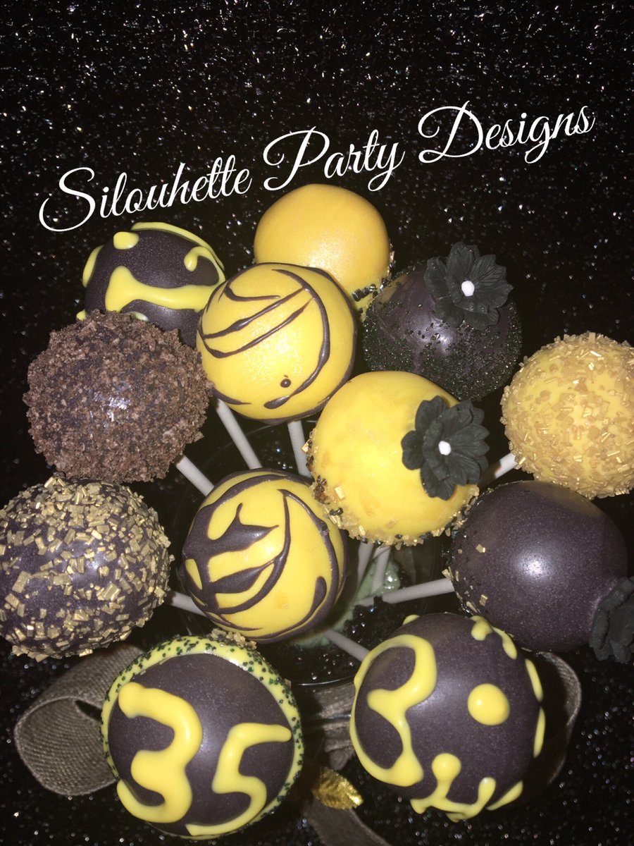 JSosa1's tweet photo. Showing some #cakepop love on a #Sundayfunday. Some of #Silouhettepartydesigns favs. https://t.co/P6JlWMaFhn