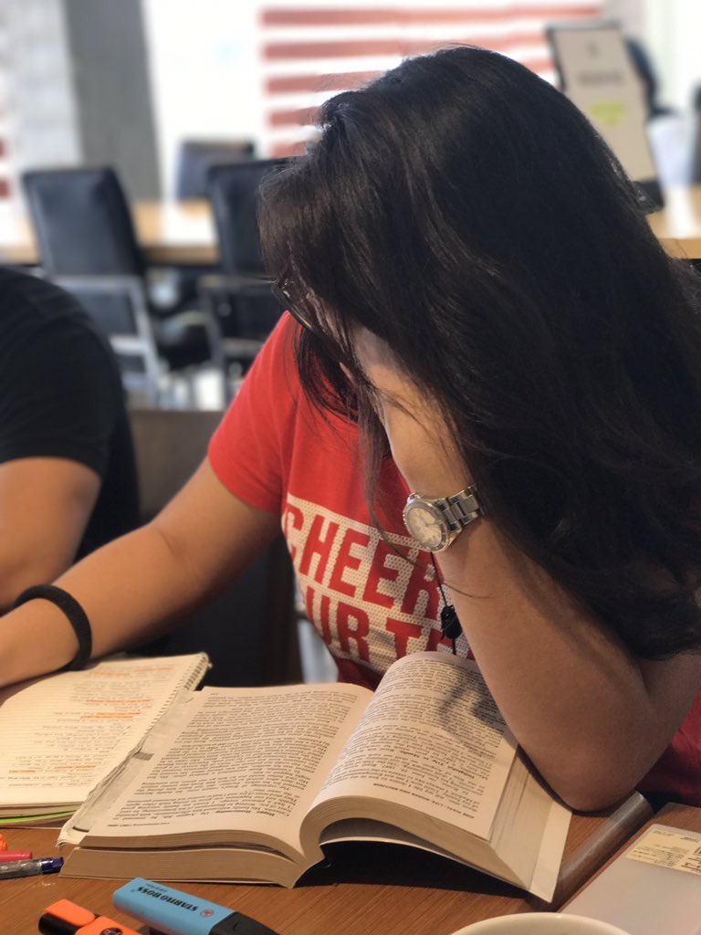 cdusingles's tweet image. Gabby Lim 
BSN 1B
-Naning but always down to Party 
-Voice of an Angel but will be a devil for you