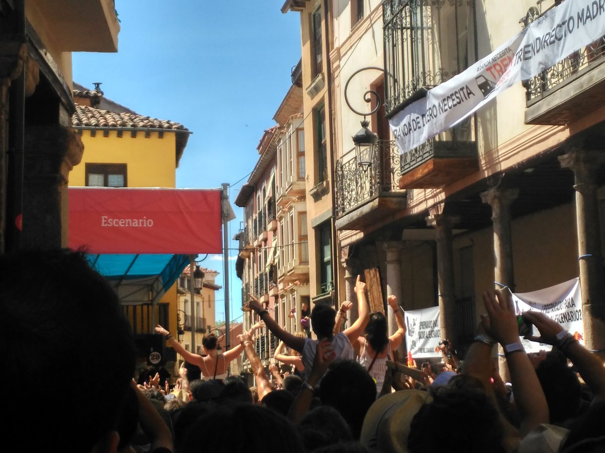 Dialondel's tweet photo. En @sonoramaribera un poquito de magia de unos hace un mucho de magia de todos... https://t.co/8jmlXGScjv